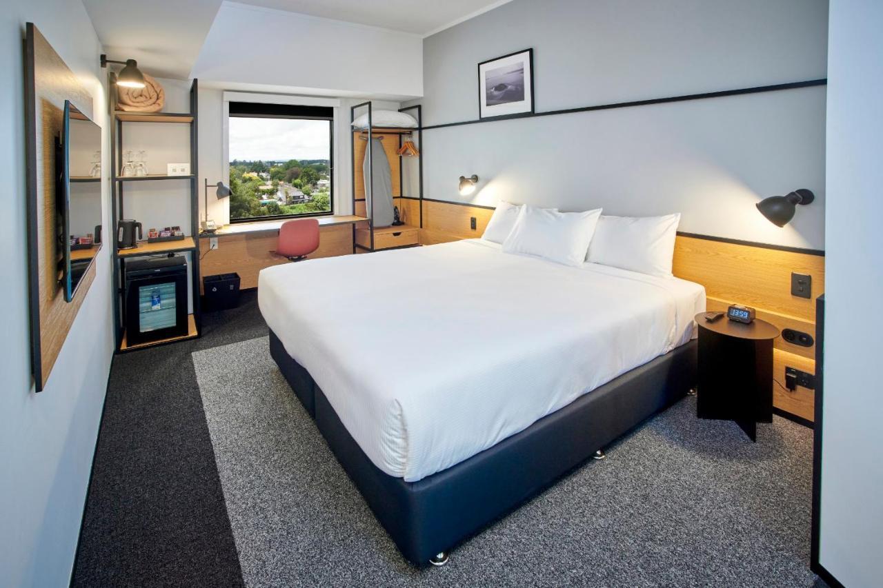 Ibis Tainui Hotel