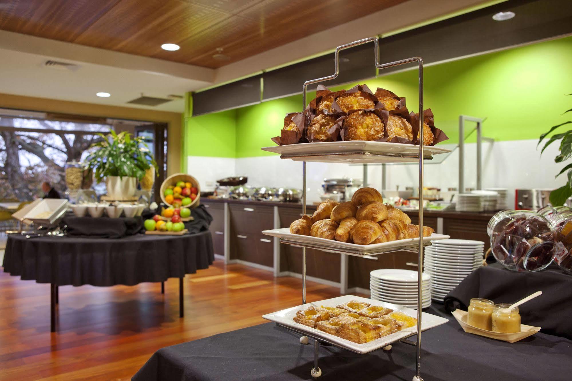 Ibis Tainui Hamilton